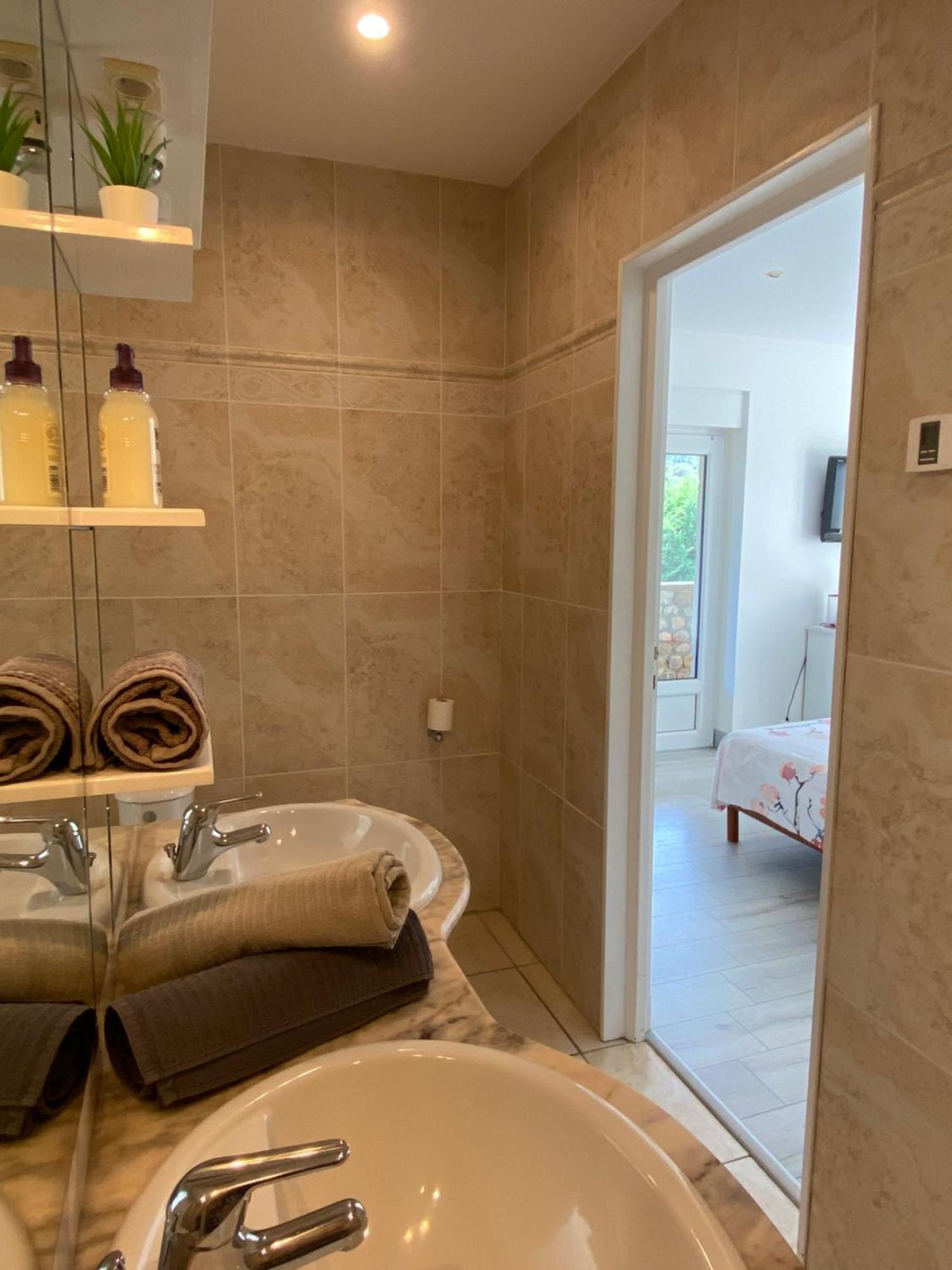 Saint-Fortunat-sur-Eyrieux Domaine Les Buis B&B 외부 사진